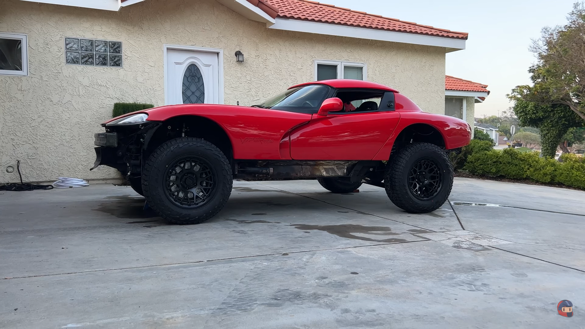 Dodge Viper transformer sportive 4x4