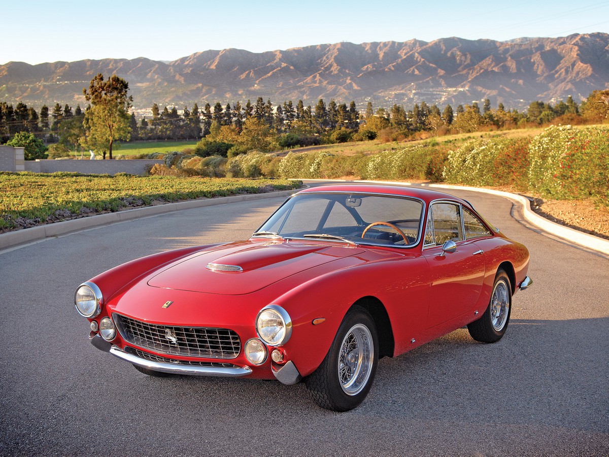 Ferrari 250 GT abandonnée garage villa