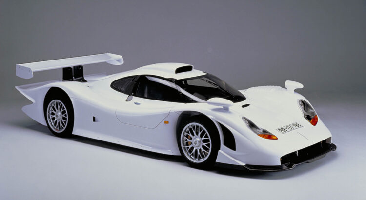 Quand une Porsche 911 GT1 se dégourdit les pneus en montagne