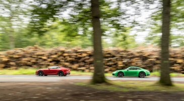 Jaguar F-Type P450 AWD Porsche 911 Carrera T 2023