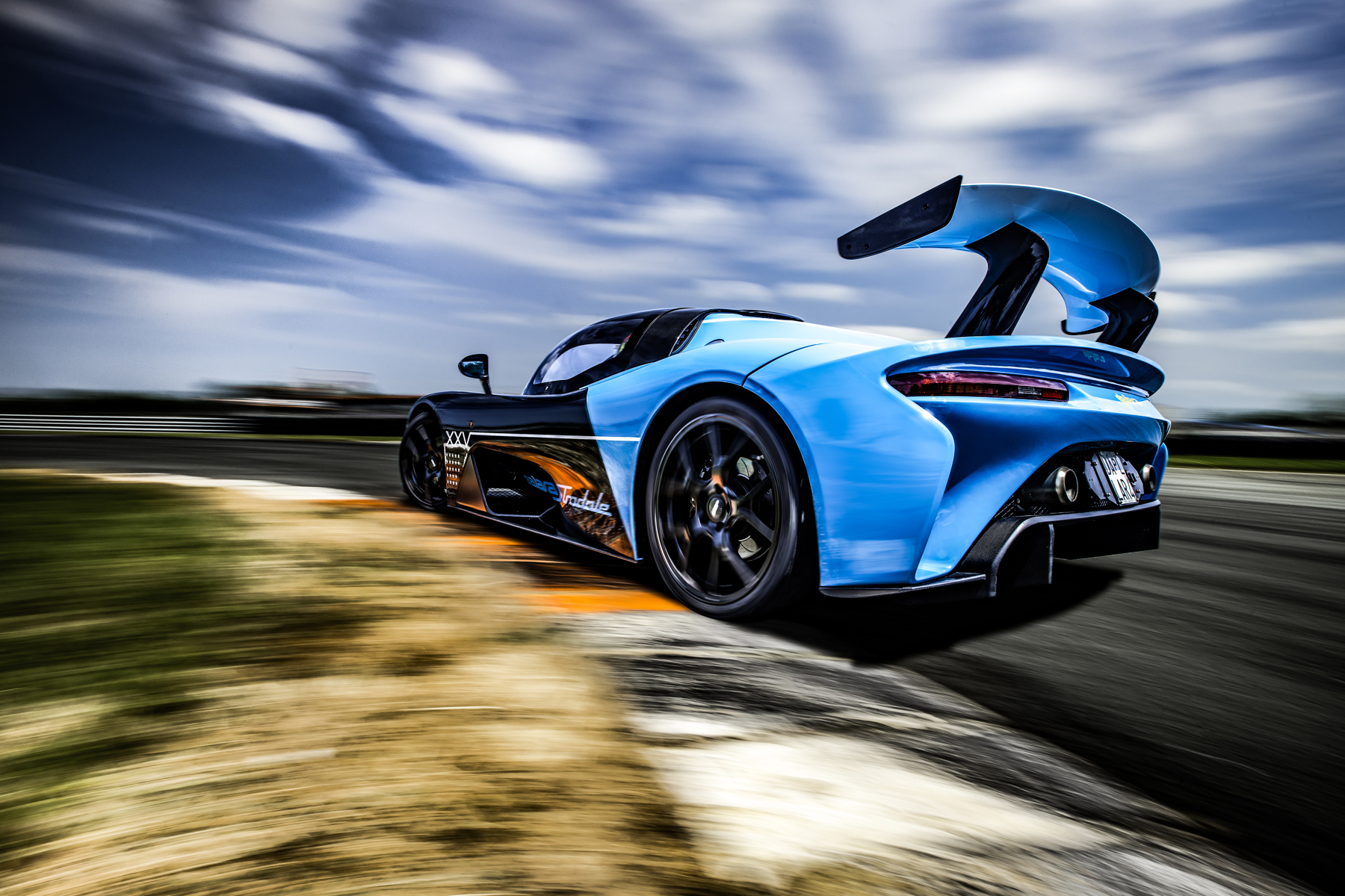 Dallara Stradale IR8 Tribute