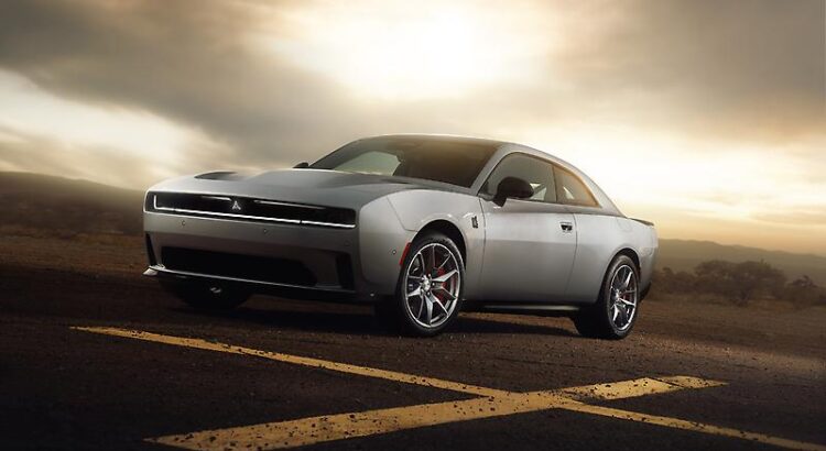 Dodge Charger Daytona 2024 : la muscle car américaine s'électrise (+images)