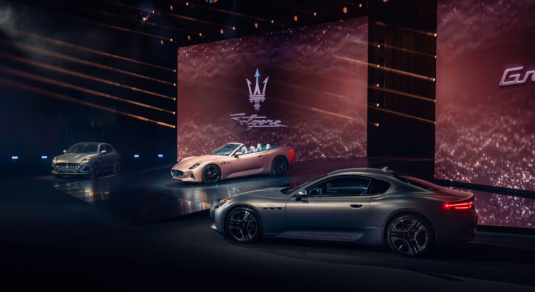 Maserati GranCabrio Folgore (2024) : le nouveau cabrio du Trident pousse à 830 ch !