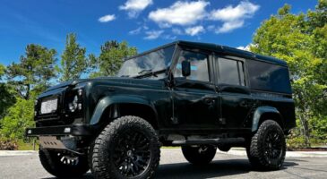 Land Rover Defender restomod V8 Corvette