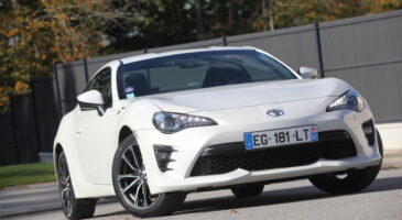 Les 3/4 avant de la GT86