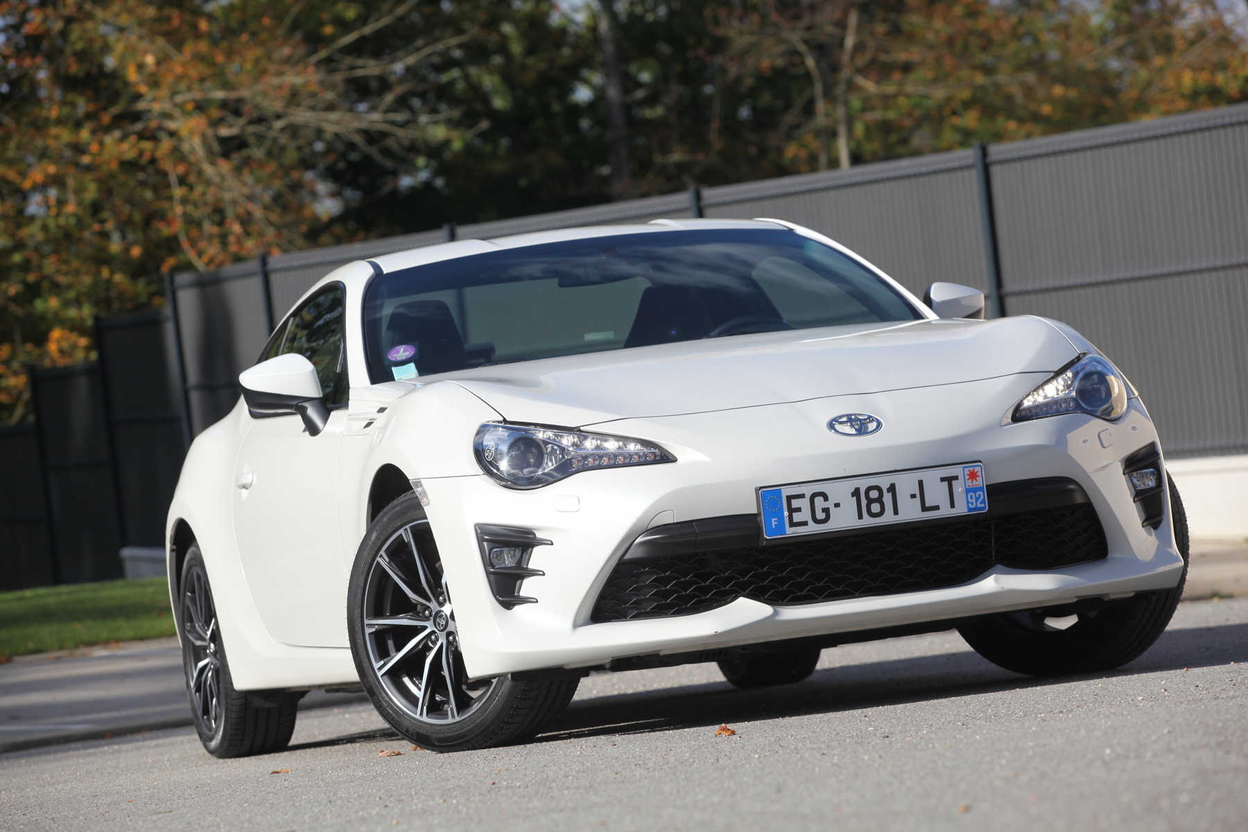 Les 3/4 avant de la GT86
