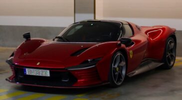 Cristiano Ronaldo voitures garage Ferrari SP3 Daytona 2024
