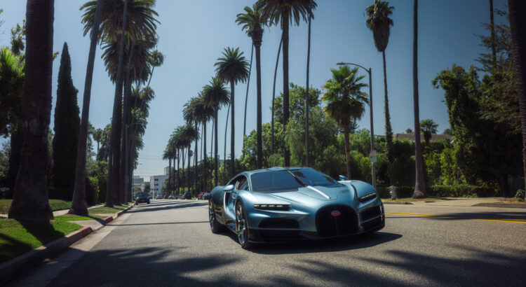 Bugatti Tourbillon : l'hypercar et son inédit V16 hybride se dorent la pilule en Californie
