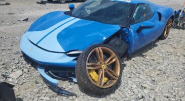 Ferrari 296 GTB accident&eacute;e Copart