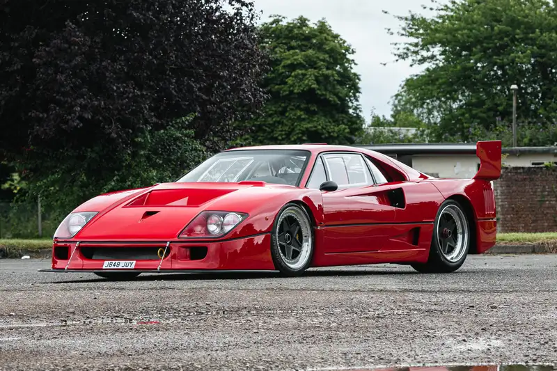Ferrari F40 moteur V12 enchères