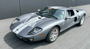 Ford GT faible kilom&eacute;trage