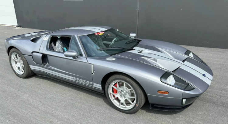 Qui veut acheter cette Ford GT au kilométrage d'origine ?