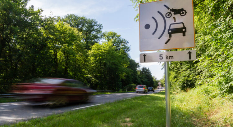 Un conducteur flashé sur une autoroute à... 388 km/h !