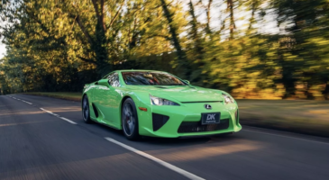 Lexus LFA vert fluo