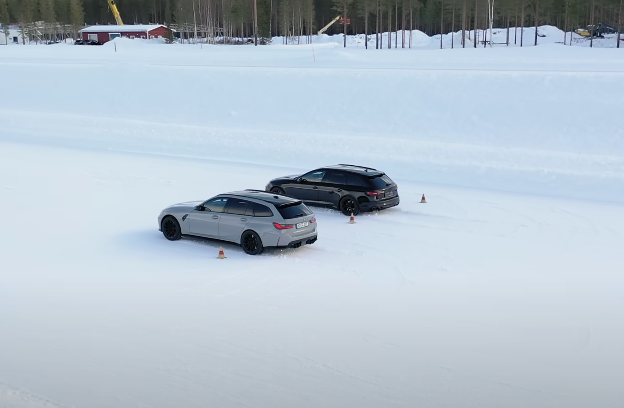 BMW M3 Touring vs Audi RS4 Avant neige