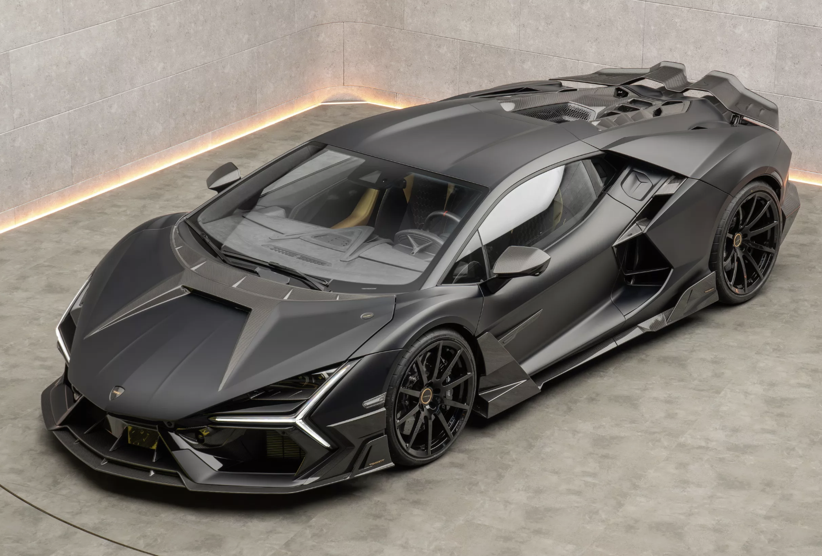 Mansory Lamborghini Revuelto