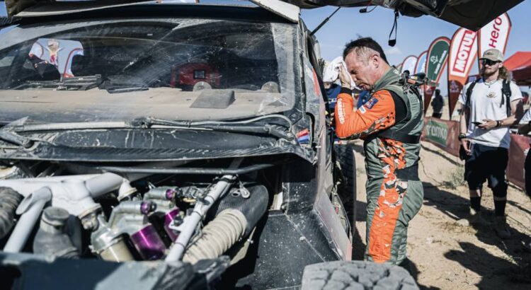 Dakar 2025 : Sébastien Loeb et Fabian Lurquin contraints à l'abandon