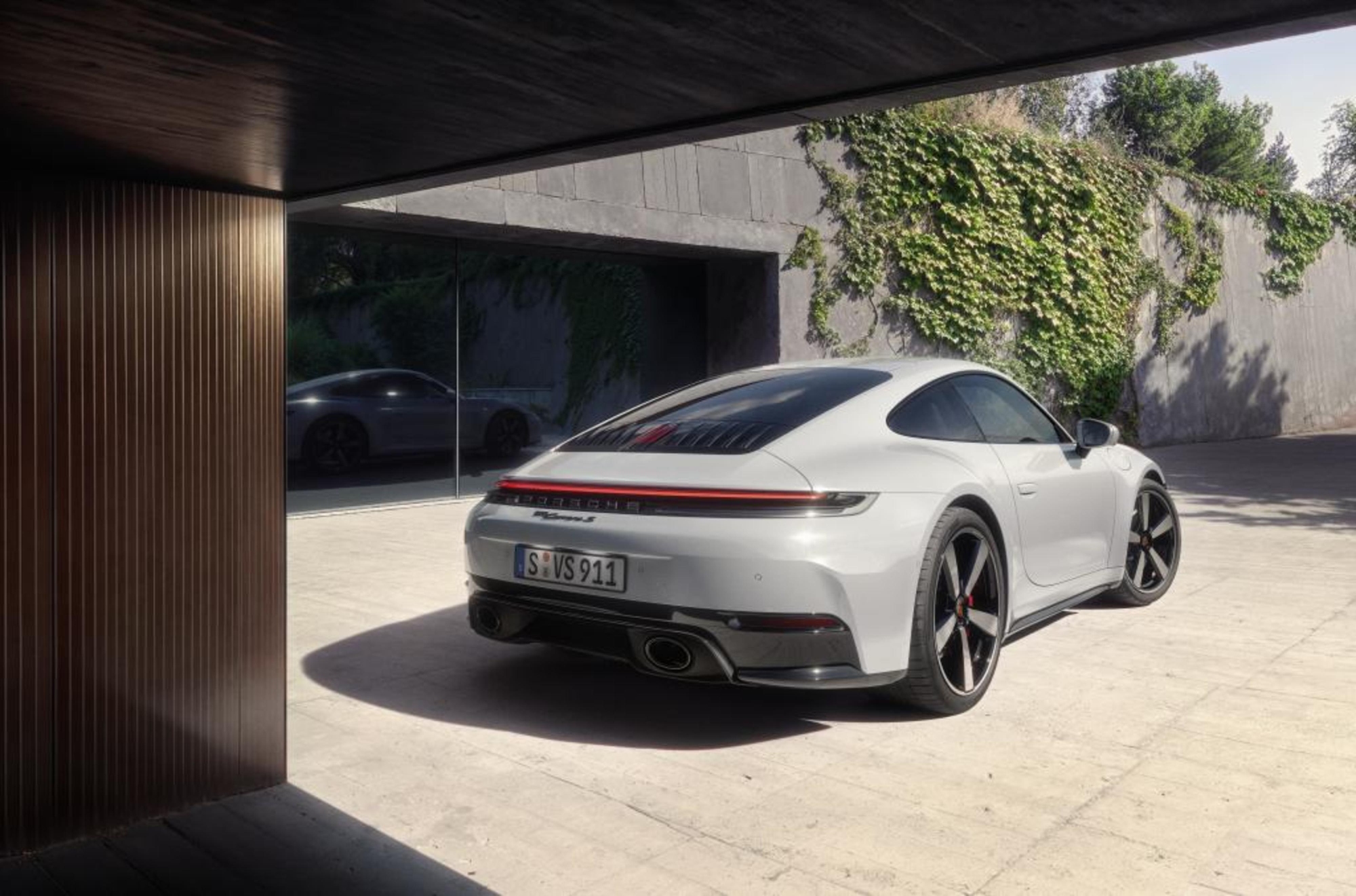 Porsche 911 Carrera S (2025)
