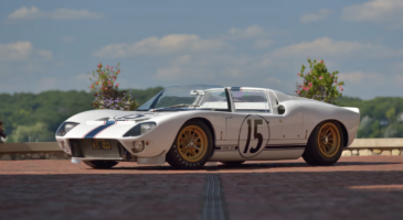 Ford GT 40 Roadster ench&egrave;res