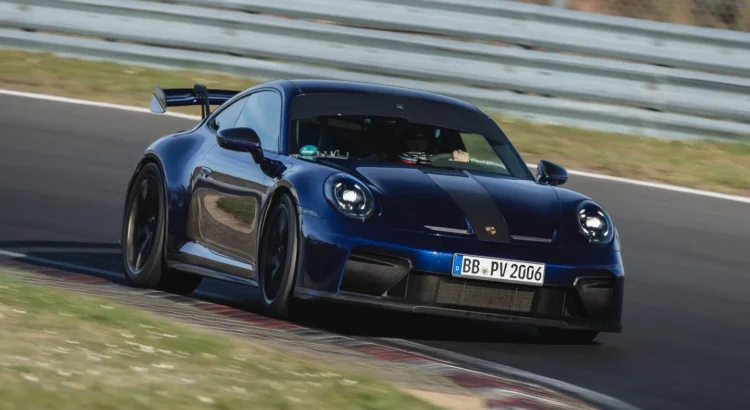La Porsche 911 GT3 manuelle bat un nouveau record sur le Nürburgring (+vidéo)