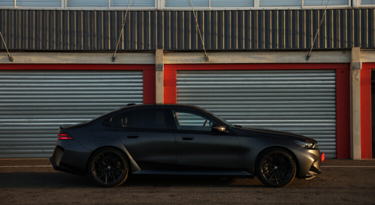 Supertest - Nouvelle BMW M5 : chaud devant au Vigeant !