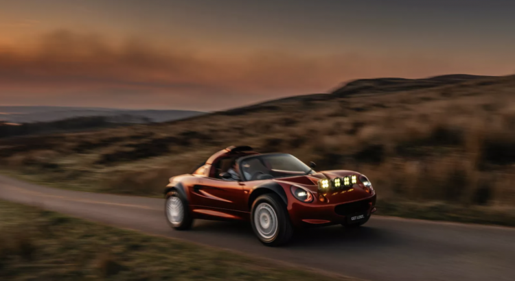 Lotus Elise tout-terrain : si elle faisait concurrence à la 911 Dakar ?