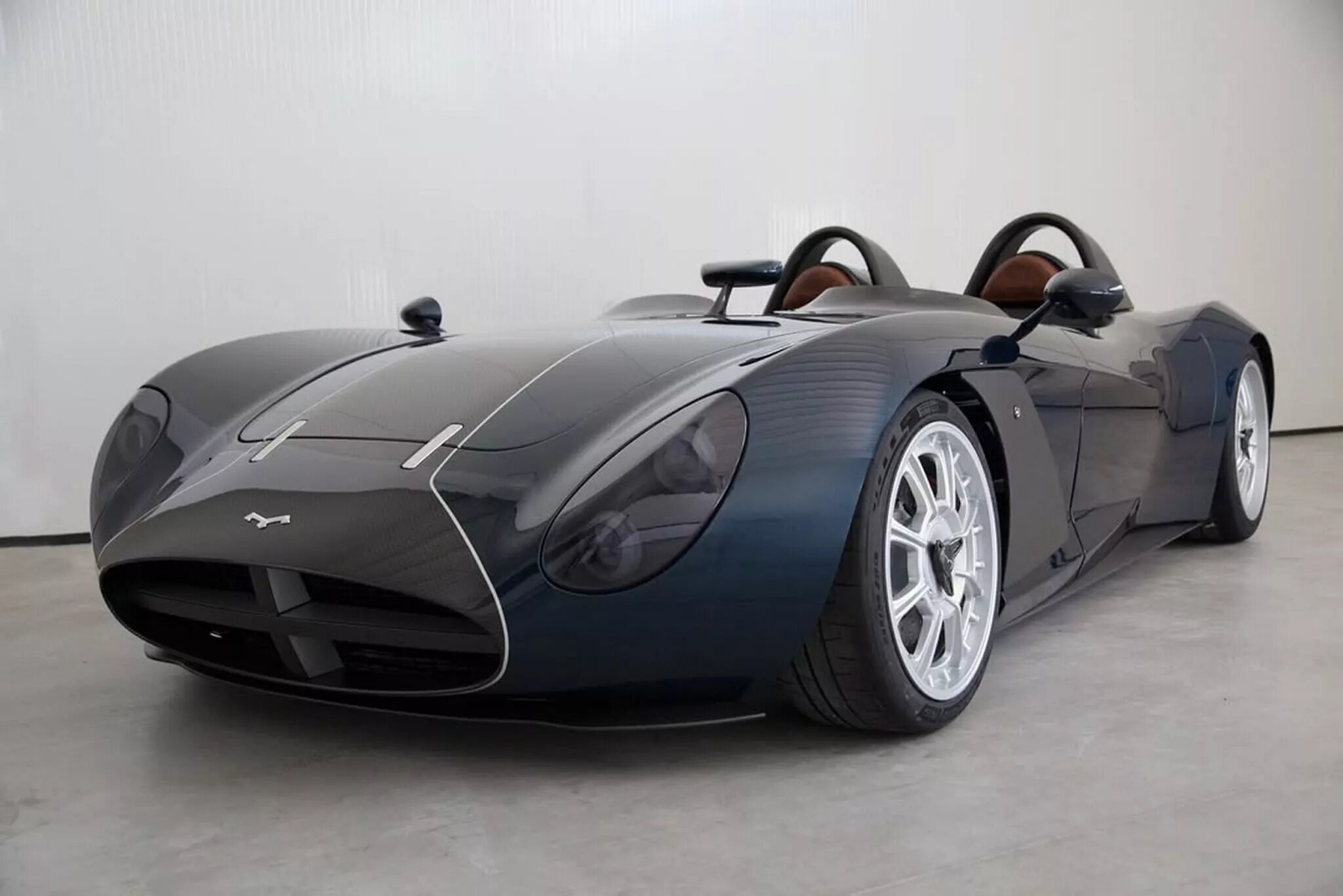 Automobili Mignatta Rina (2025)