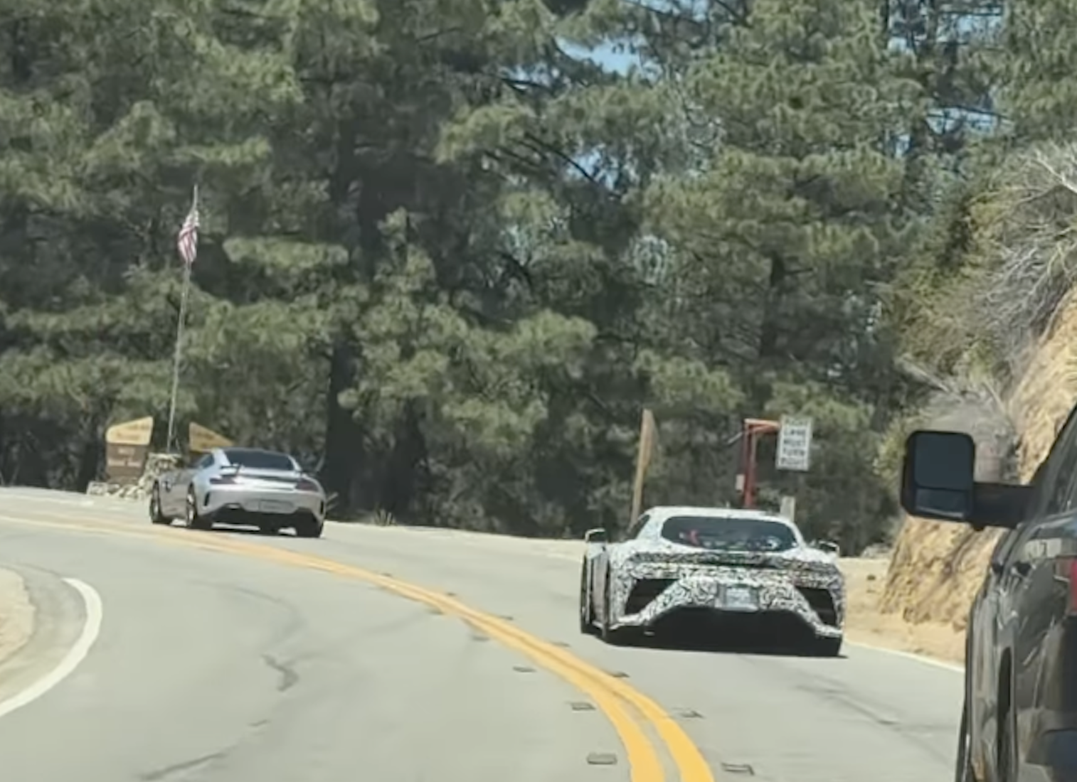 Lexus LFR camouflée Californie