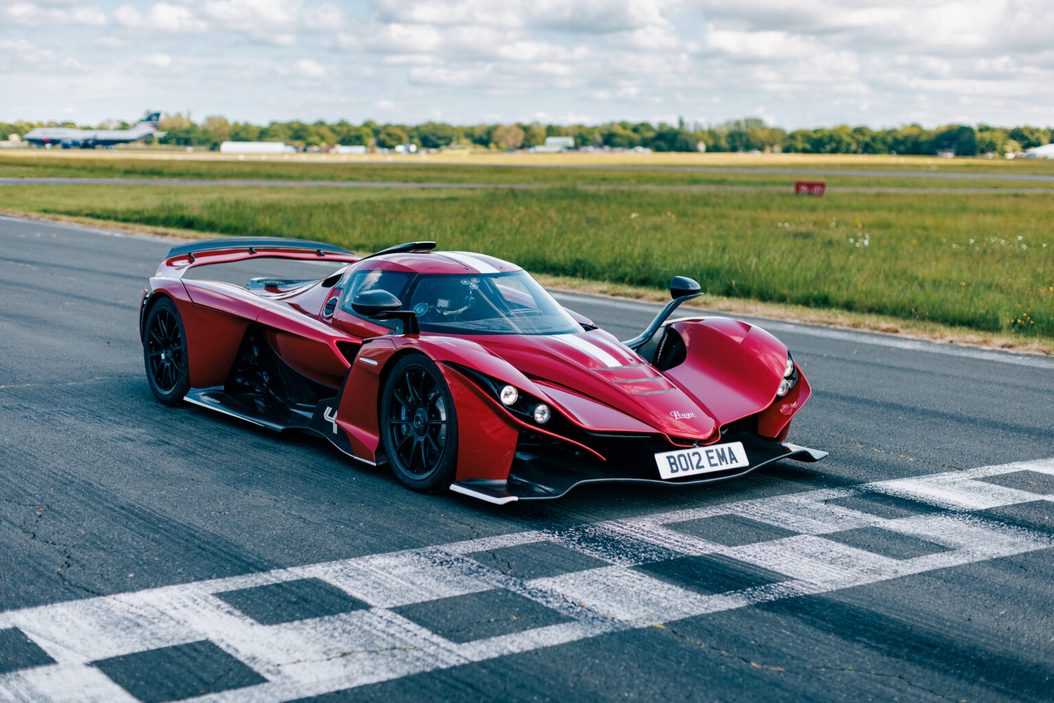 Record Top Gear hypercar Praga 2025 vidéo