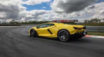 Lamborghini Revuelto 2025