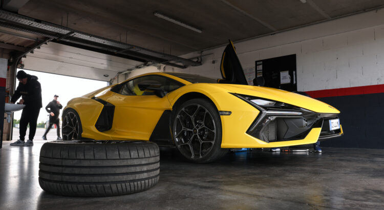 Notre Supertest sur circuit - Lamborghini Revuelto : gare aux excès ?