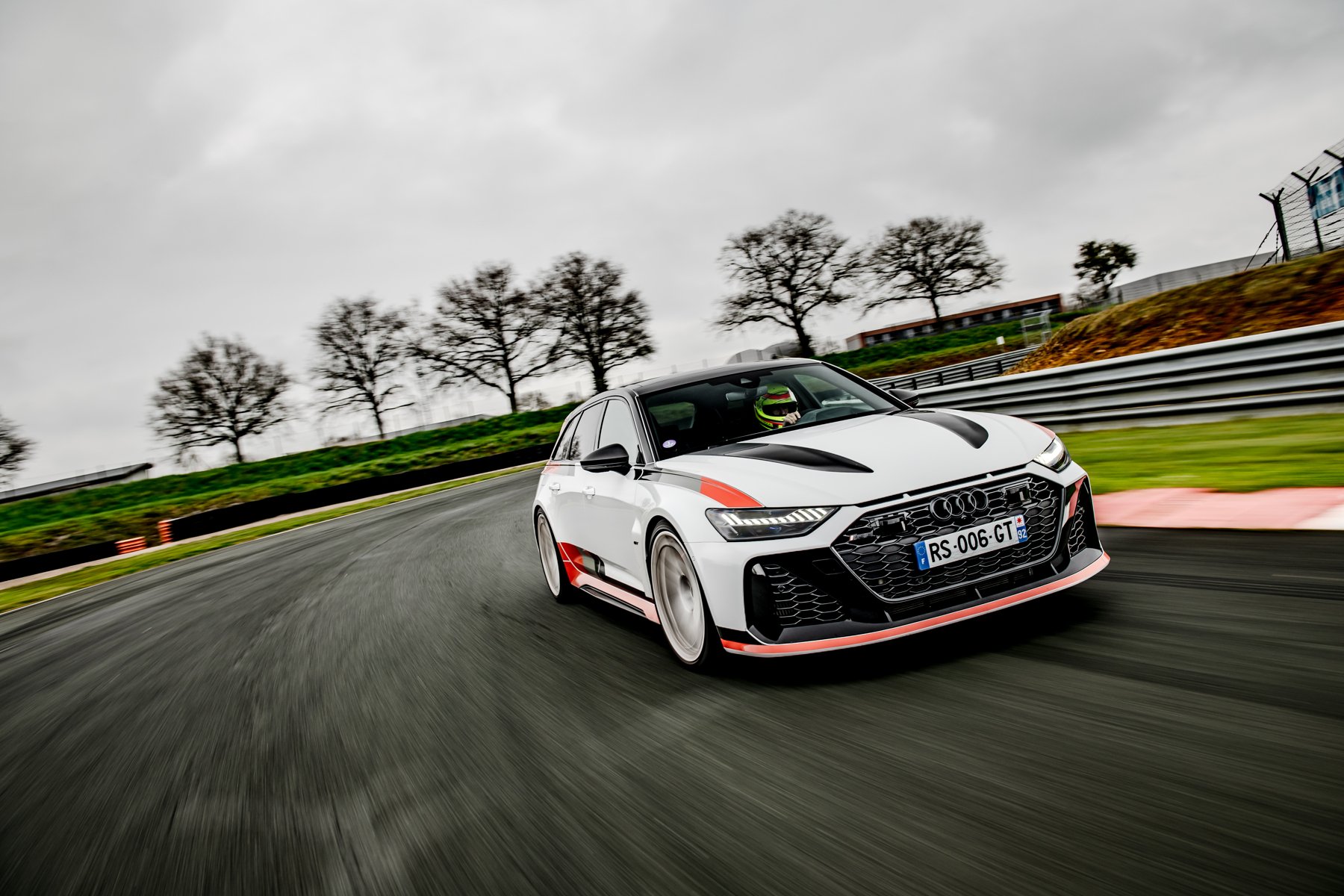 Supertest Audi RS 6 Avant GT 2025 