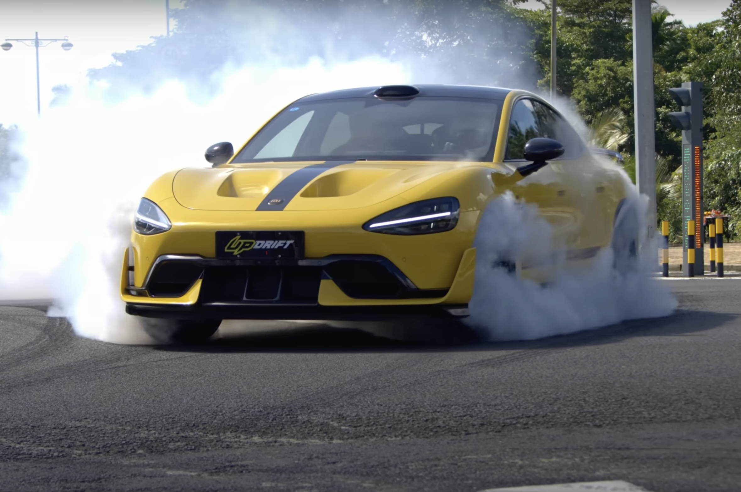 Xiaomi SU7 Ultra Drift