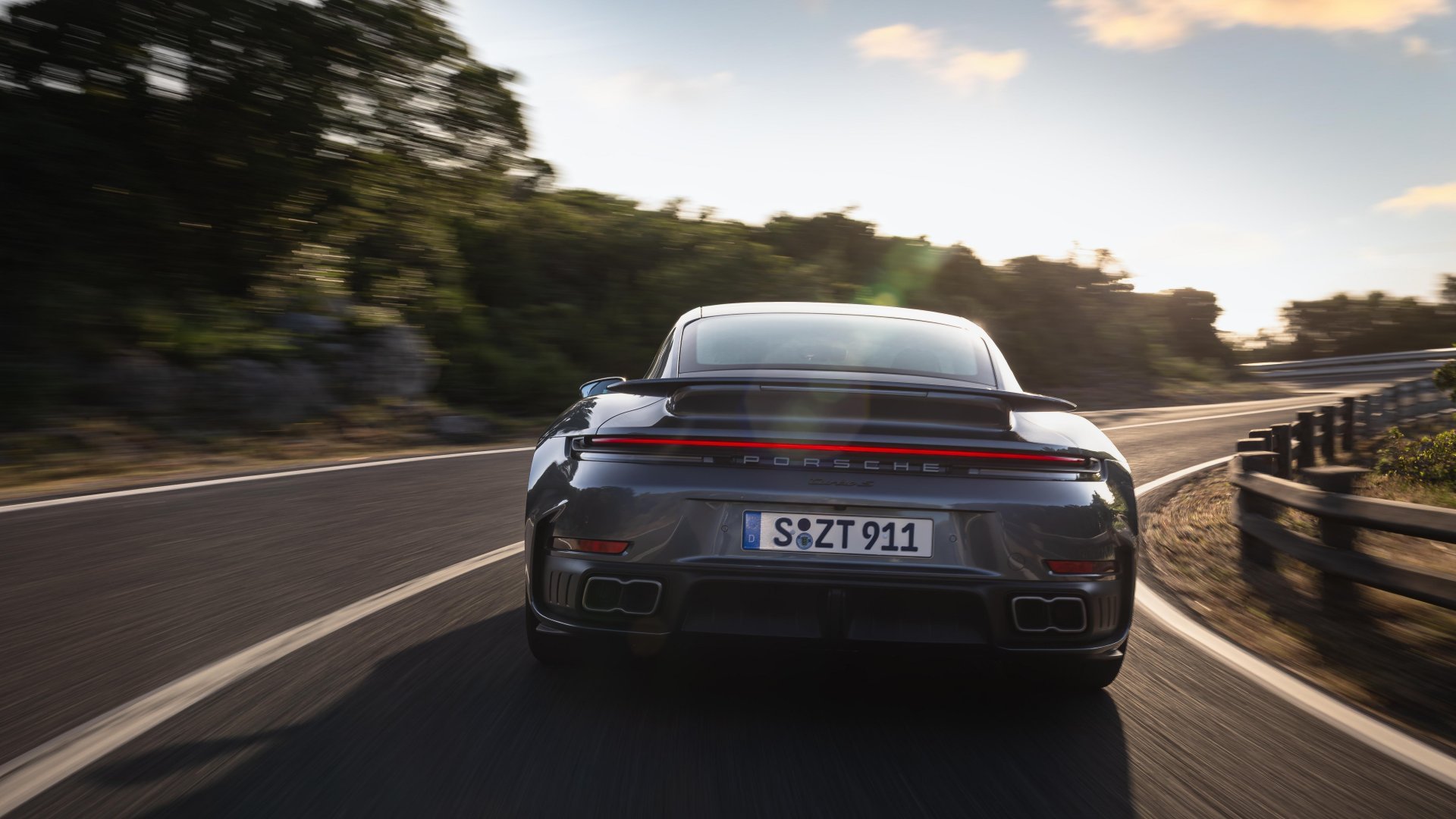 Nouvelle Porsche 911 Turbo S Nordschleife vidéo onboard 2025