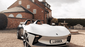 Tesla ing&eacute;nieurs Speedster Longbow