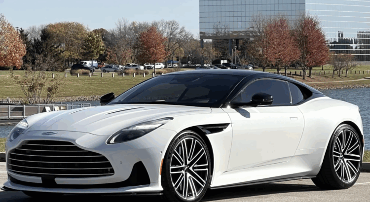 Occasion : Aston Martin DB12, sa décote vaut une BMW M5 neuve