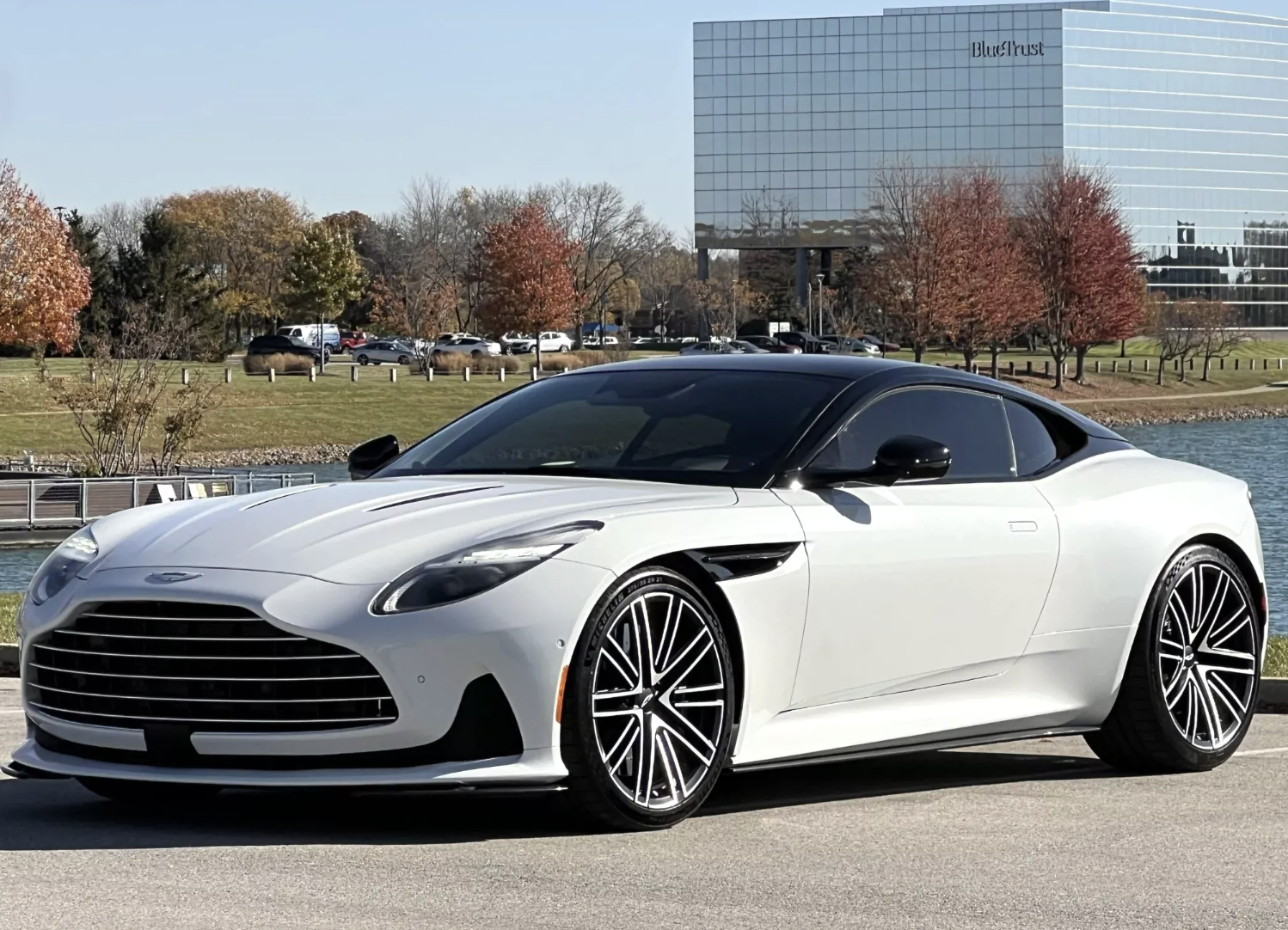 Aston Martin DB12 Occasion