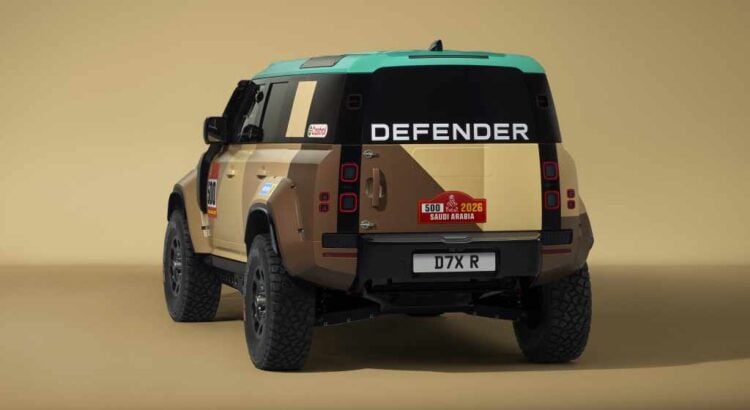 Le Defender Dakar D7X-R est enfin prêt pour le vrai rallye-raid