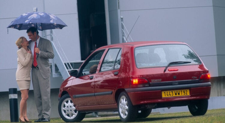 Salon Epoqu’Auto 2025 : une pluie de Renault légendaires célébrées à Lyon