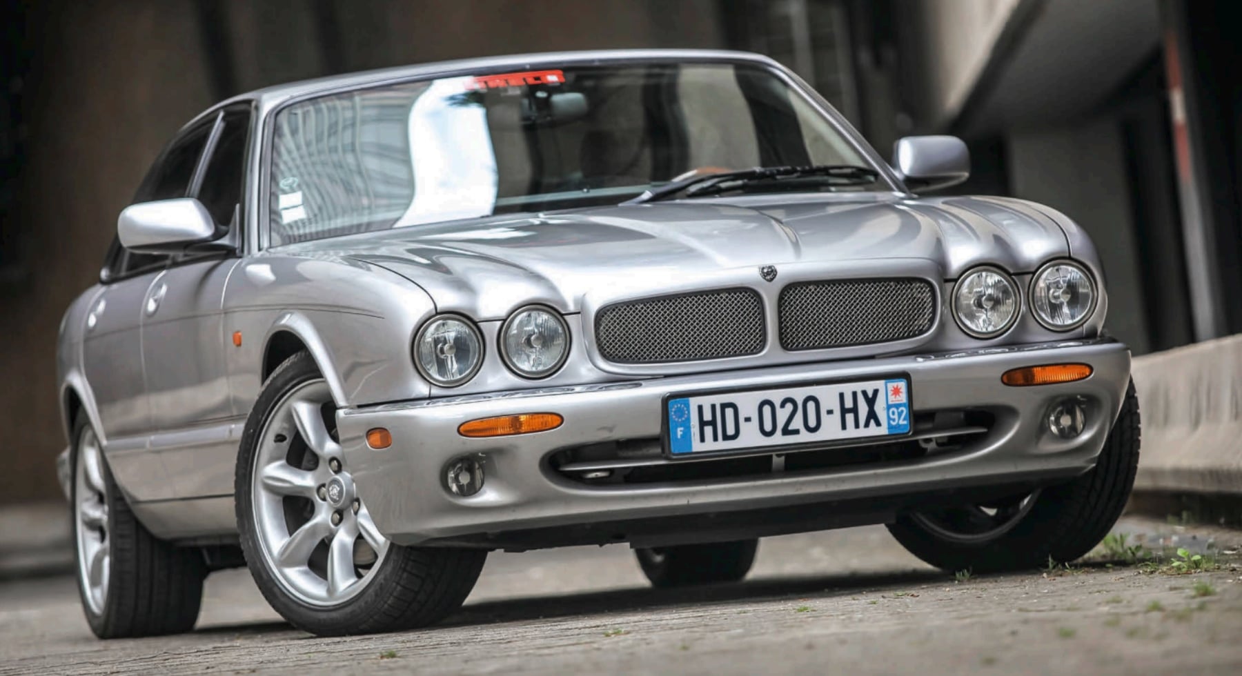 Jaguar XJR (1995 à 2002)
