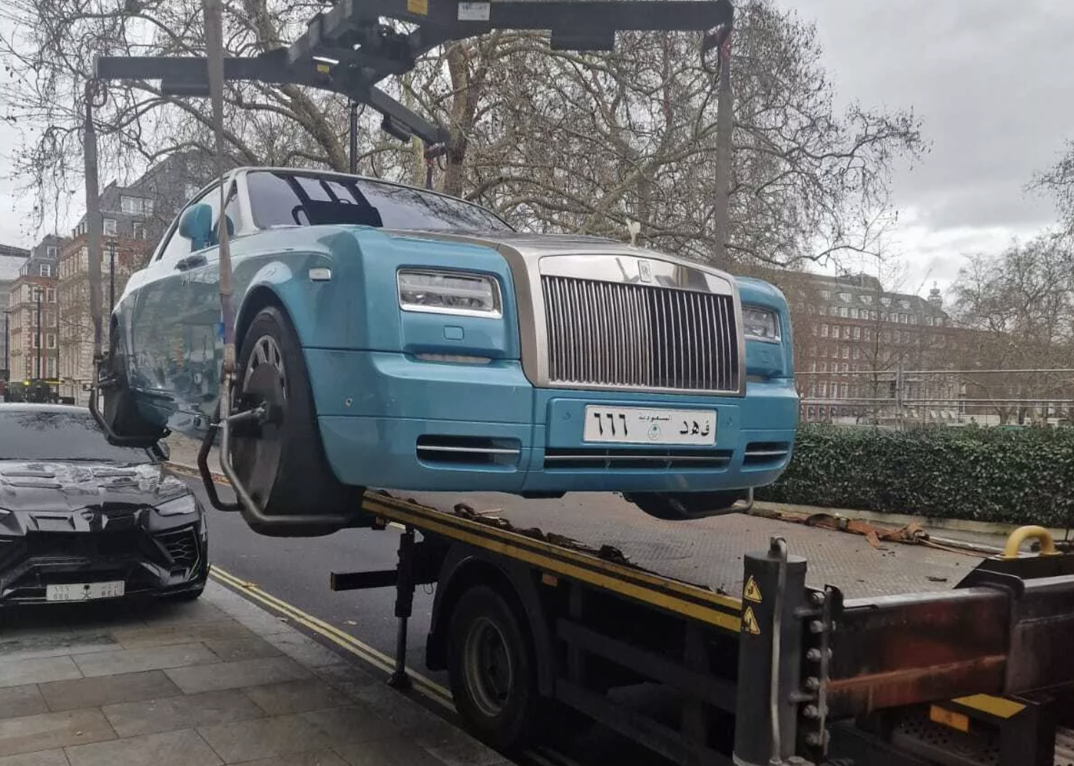 Londres luxe fourrière Rolls-Royce