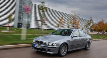 BMW M5 (E39, 1998)