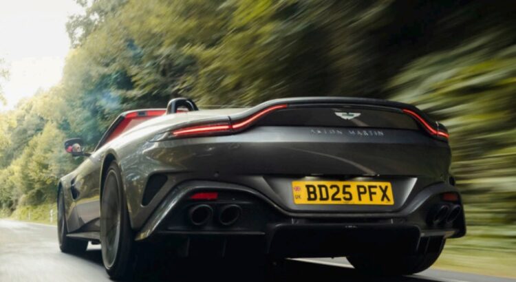 aston-martin-vantage-roadster-chevrolet-corvette-c8-e-ray-essai-test-2026-2