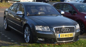 Audi S8