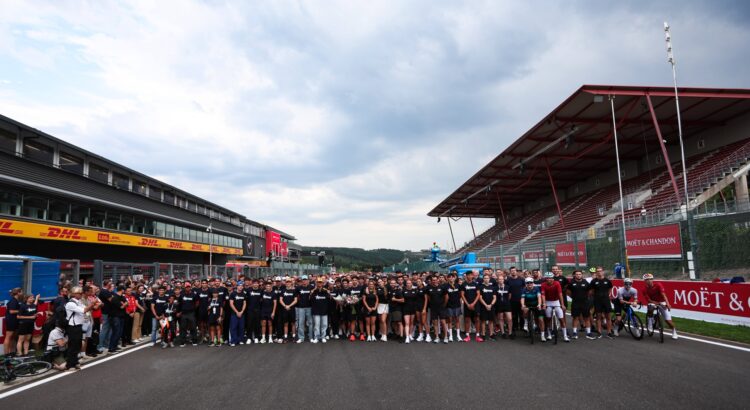 En images : les pilotes de F1 courent à Spa en hommage à Anthoine Hubert