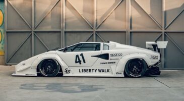 Lamborghini Countach Liberty Walk