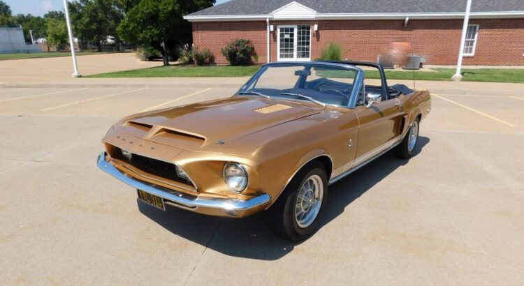 Mustang GT350 Sunlit Gold