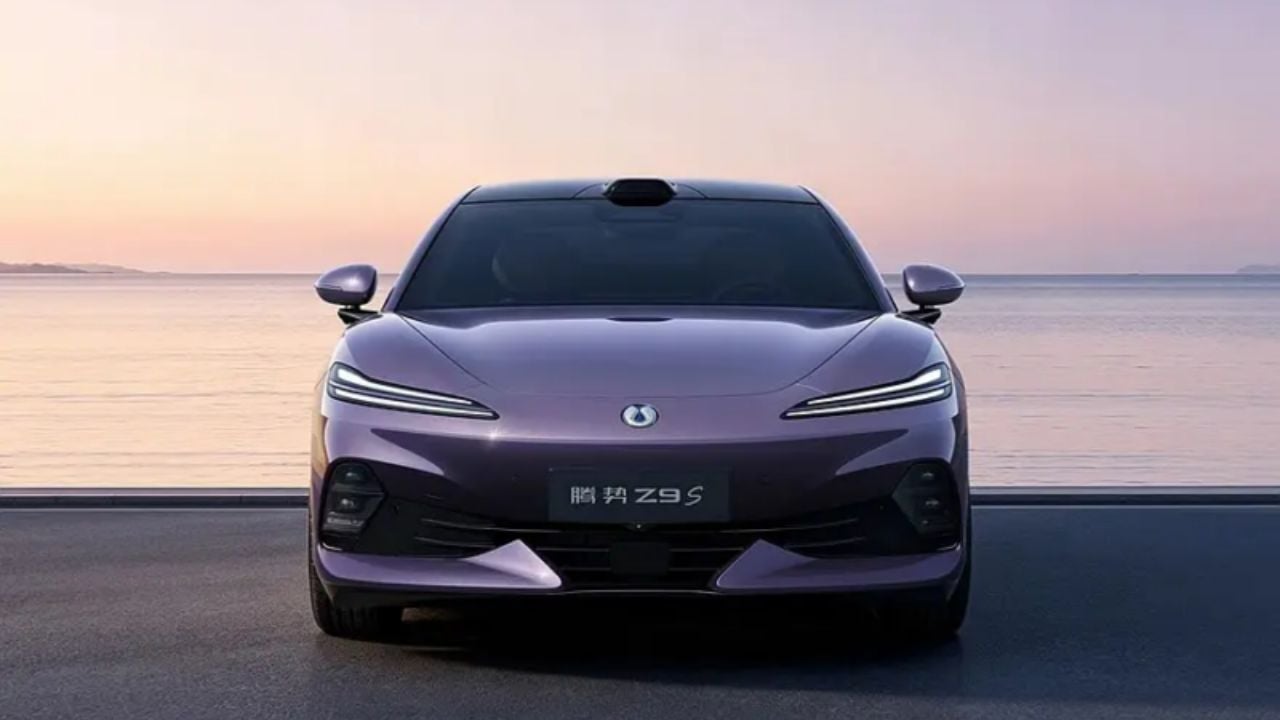 1 100 km d’autonomie et plus de 500 ch : la Denza Z9S repousse les limites de l’électrique