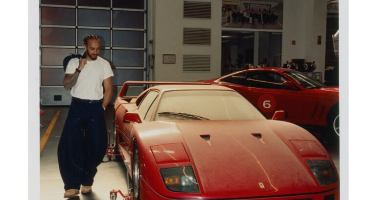 Lewis Hamilton s'offre enfin la voiture de ses rêves : une Ferrari F40 !