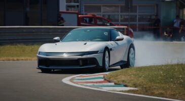 Lewis Hamilton Charles Leclerc Ferrari 12Cilindri Fiorano 2026 vidéo